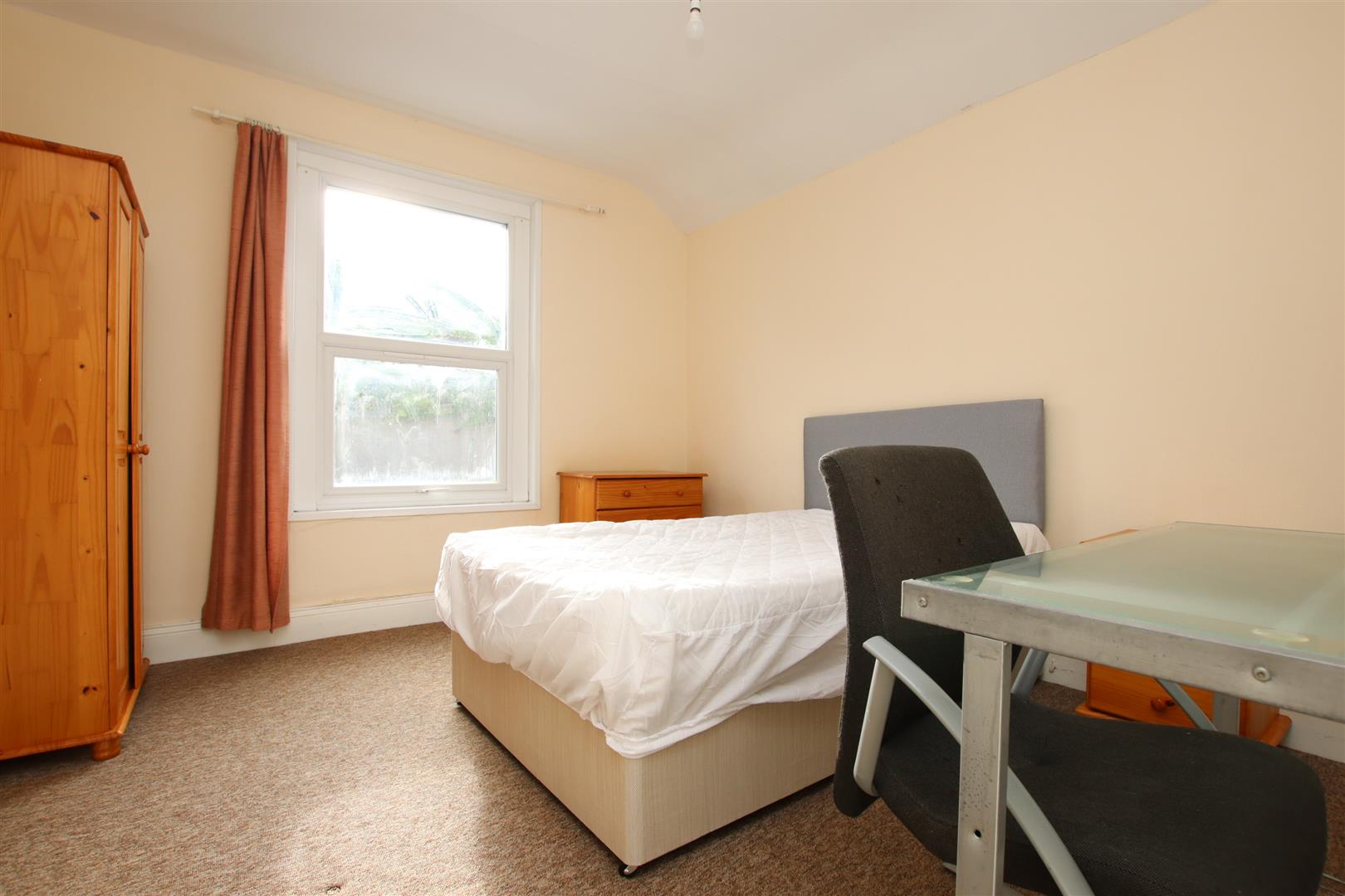 Belmont Road, St. Andrews, Bristol, BS6